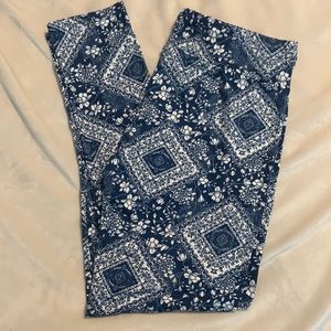 Amelia James floral leggings